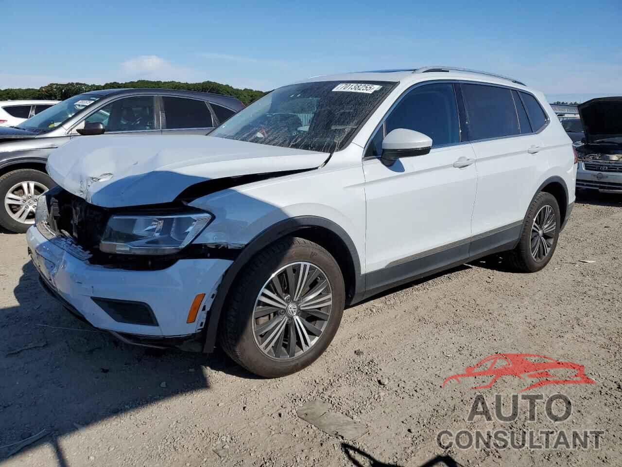 VOLKSWAGEN TIGUAN 2018 - 3VV3B7AX8JM073838