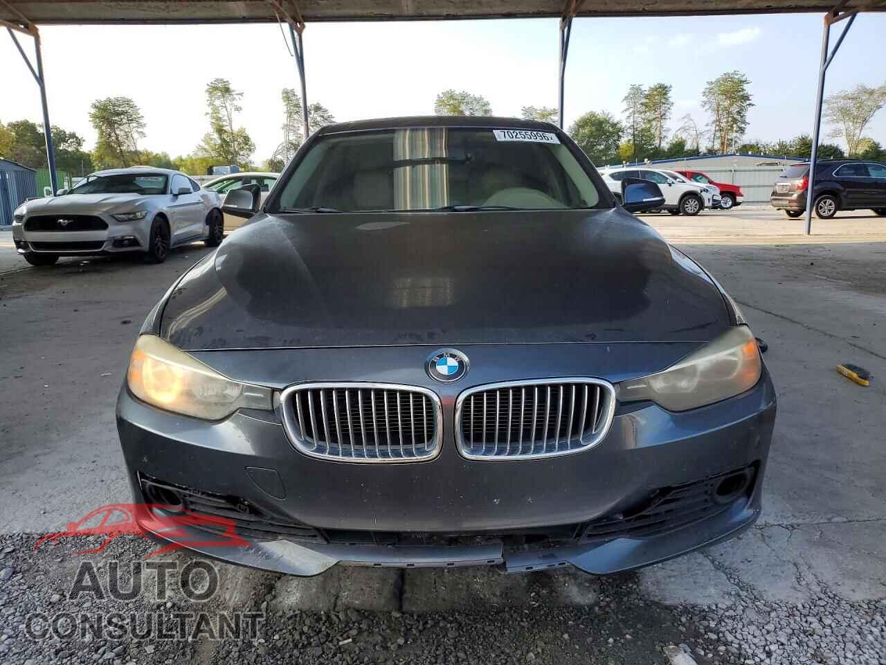 BMW 3 SERIES 2012 - WBA3A5C51CF341663