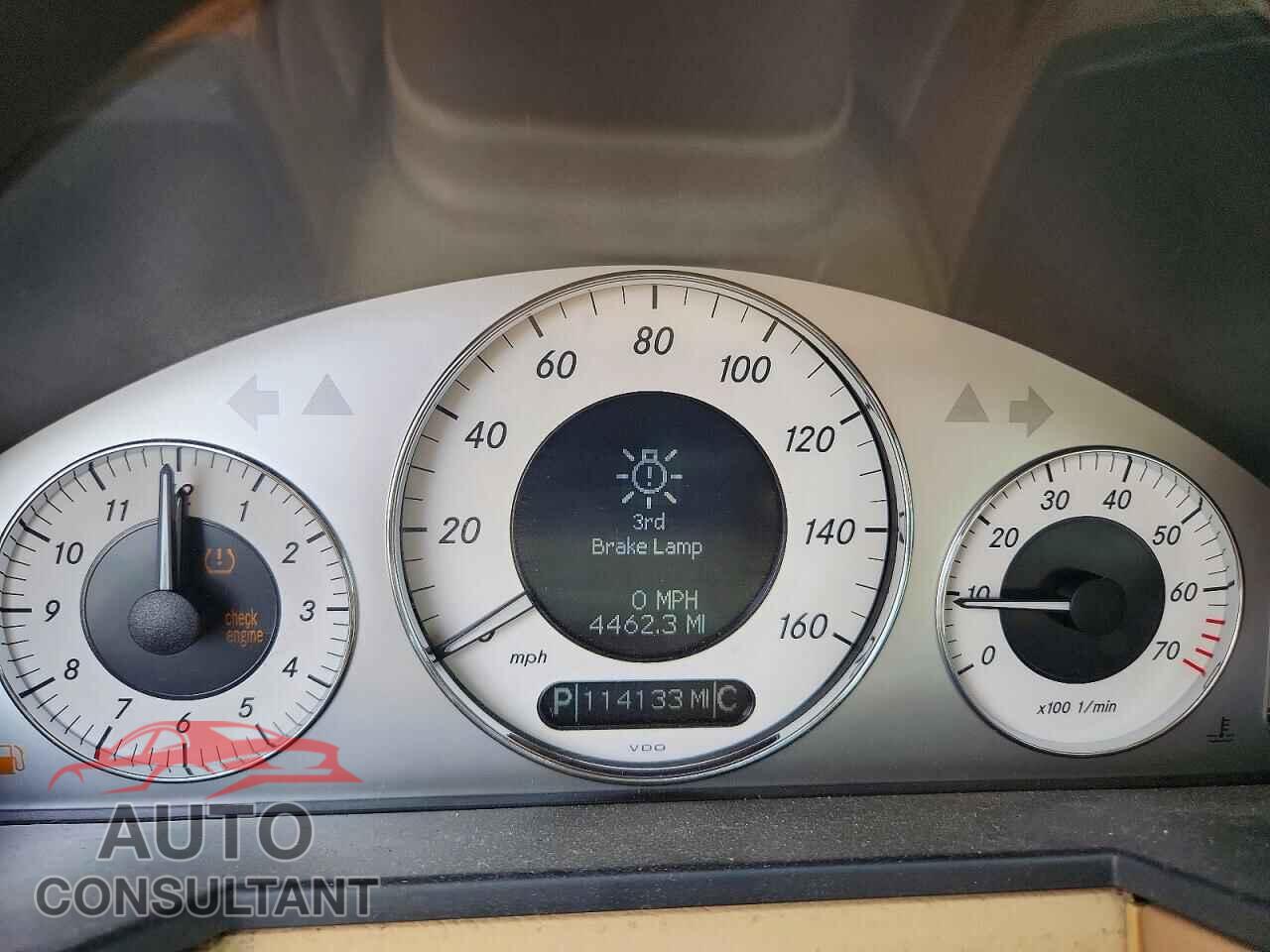 MERCEDES-BENZ E-CLASS 2009 - WDBUF56X89B421708