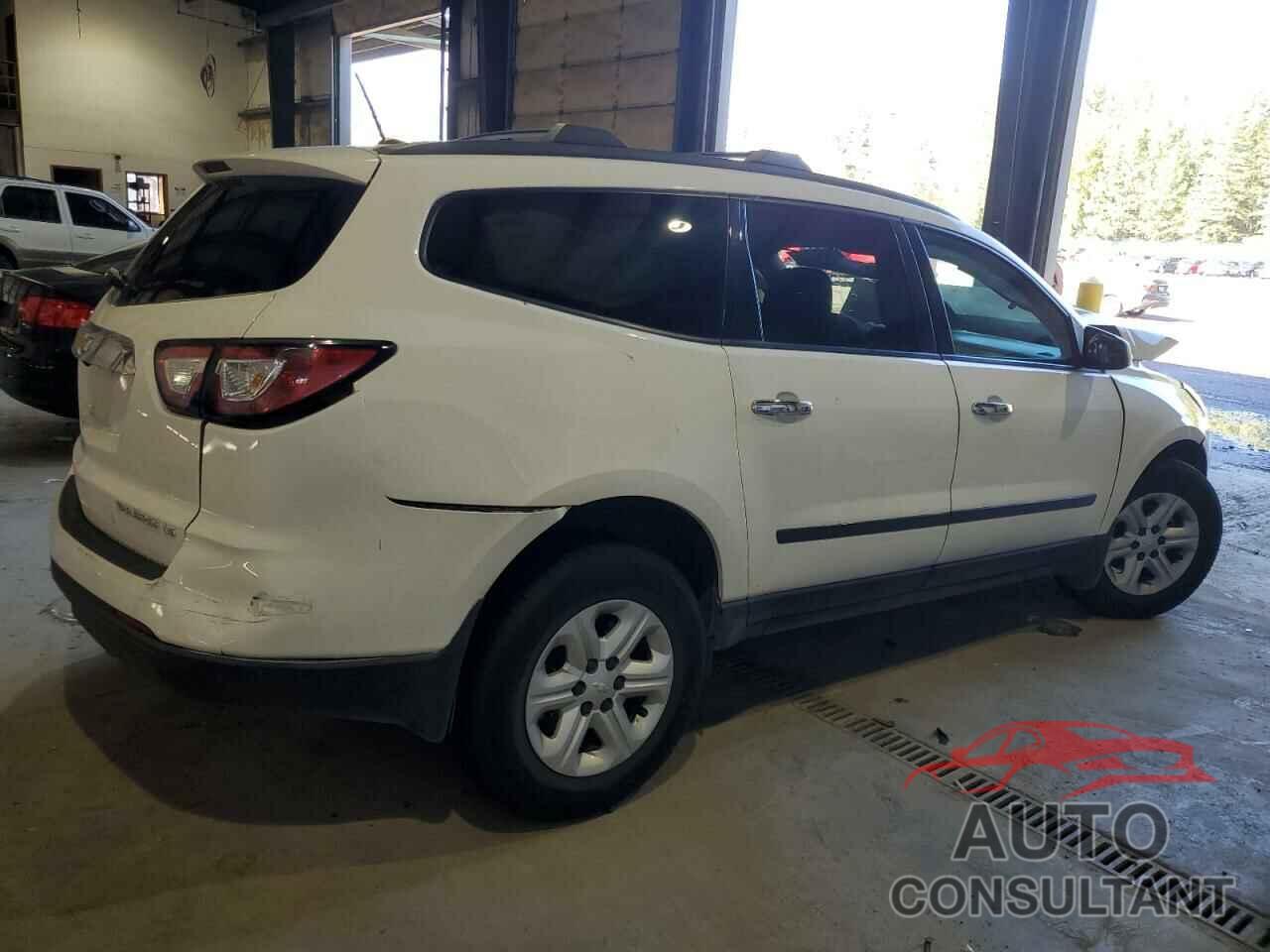 CHEVROLET TRAVERSE 2015 - 1GNKVFED8FJ180749