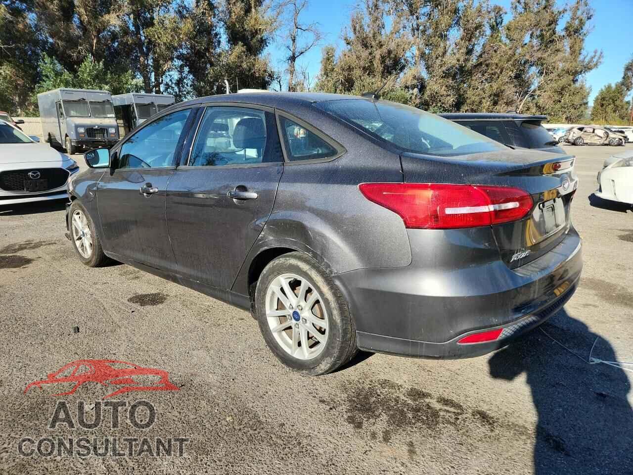 FORD FOCUS 2015 - 1FADP3F22FL229896