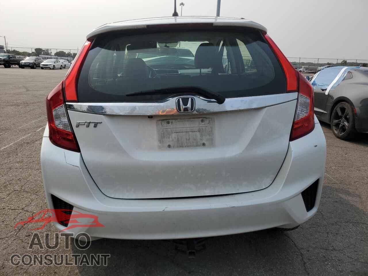 HONDA FIT 2017 - JHMGK5H82HS022645