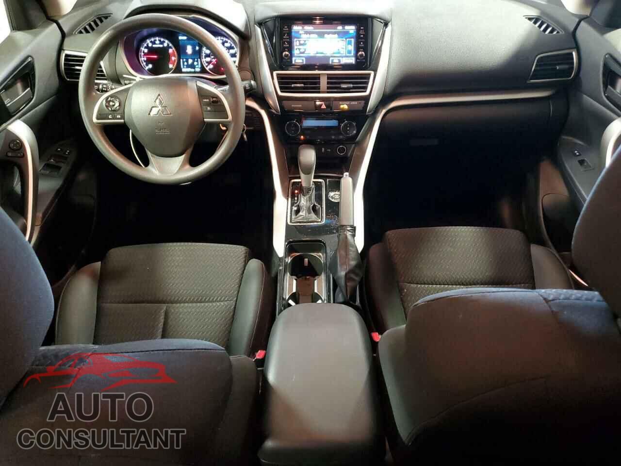 MITSUBISHI ECLIPSE 2018 - JA4AT3AA4JZ048662