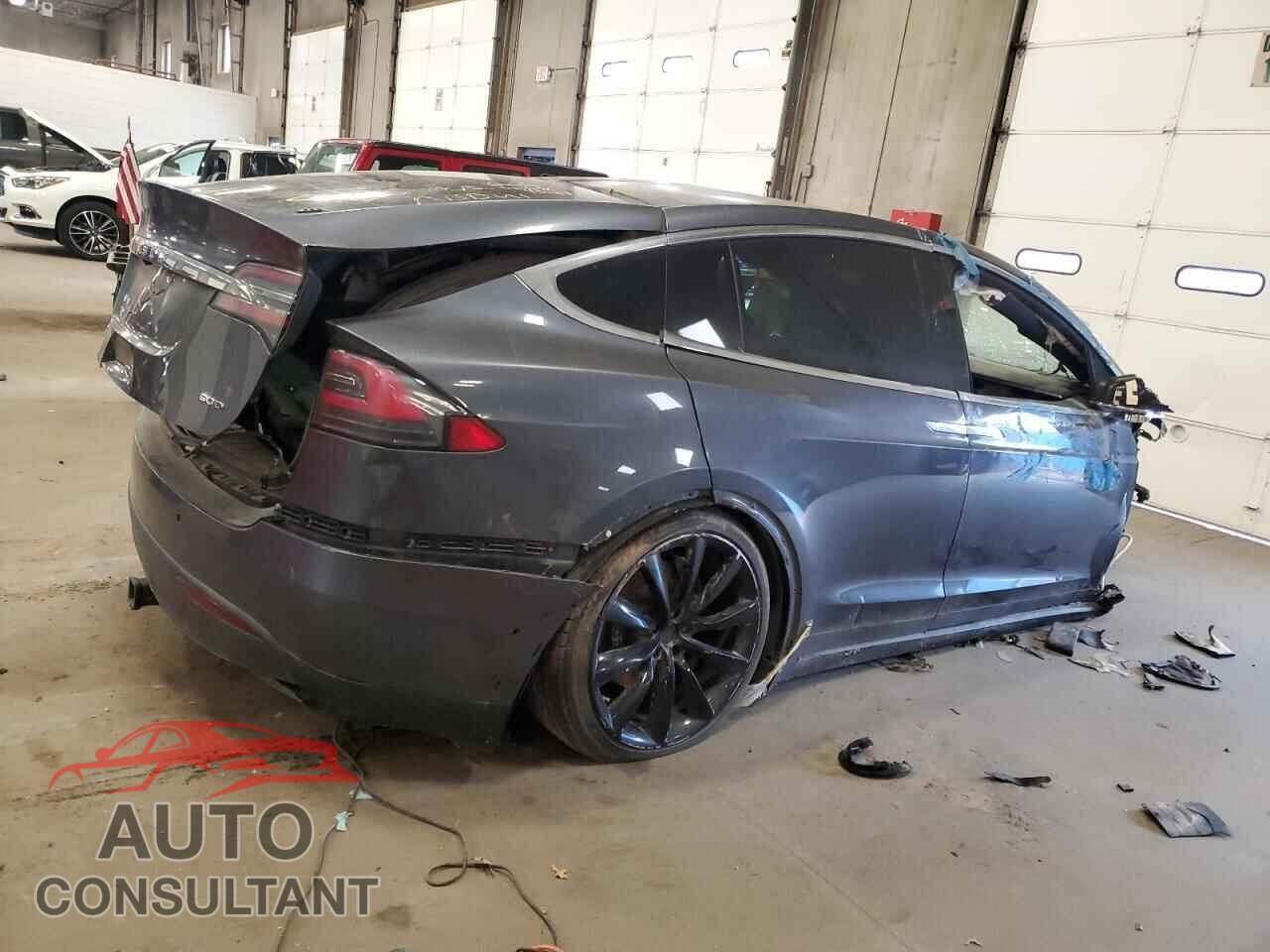 TESLA MODEL X 2016 - 5YJXCAE28GF005447