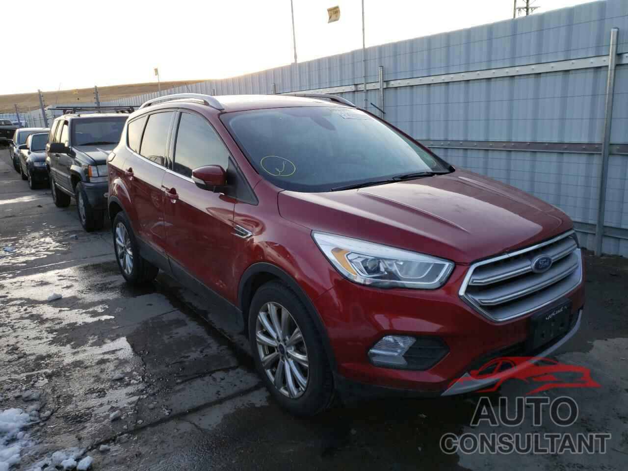 FORD ESCAPE 2017 - 1FMCU9J98HUA32245
