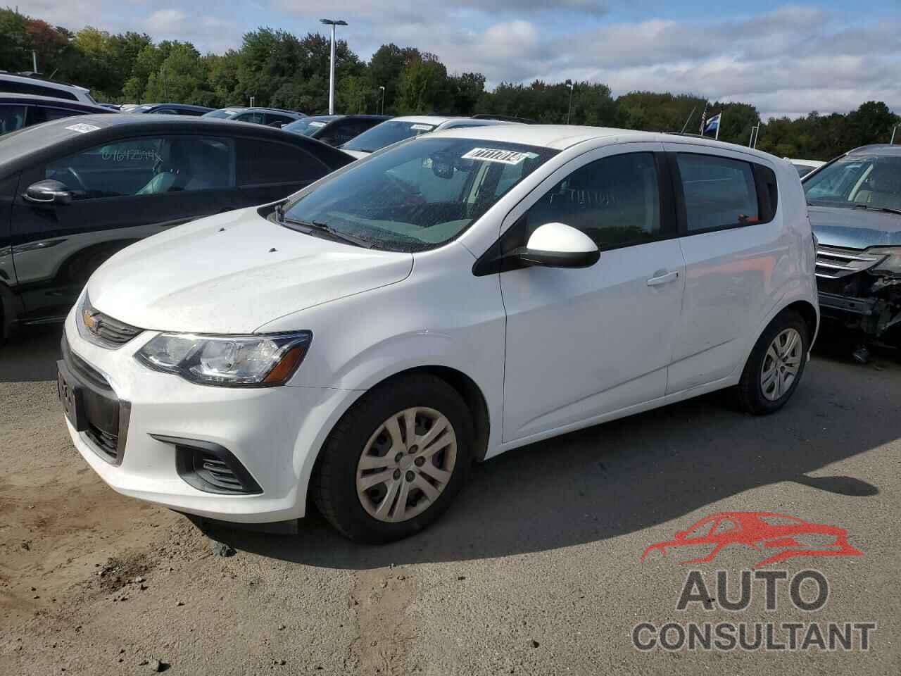 CHEVROLET SONIC 2019 - 1G1JG6SB0K4103005