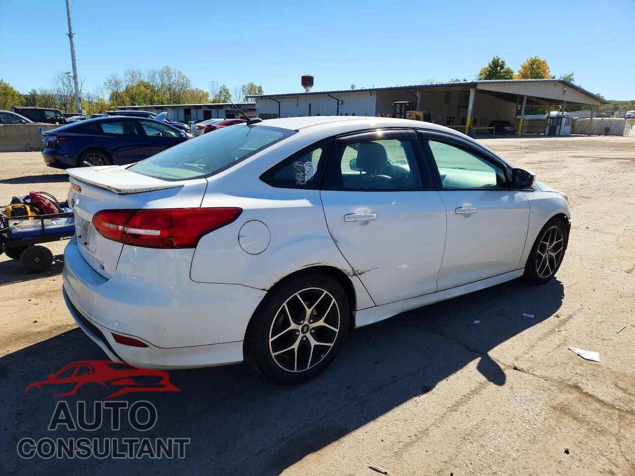 FORD FOCUS 2016 - 1FADP3F28GL240337