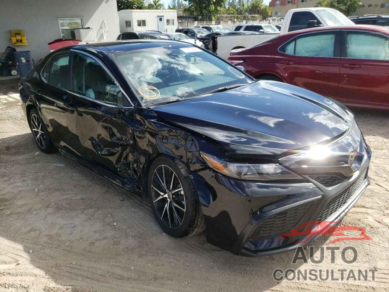 TOYOTA CAMRY 2021 - 4T1G11AK6MU611162