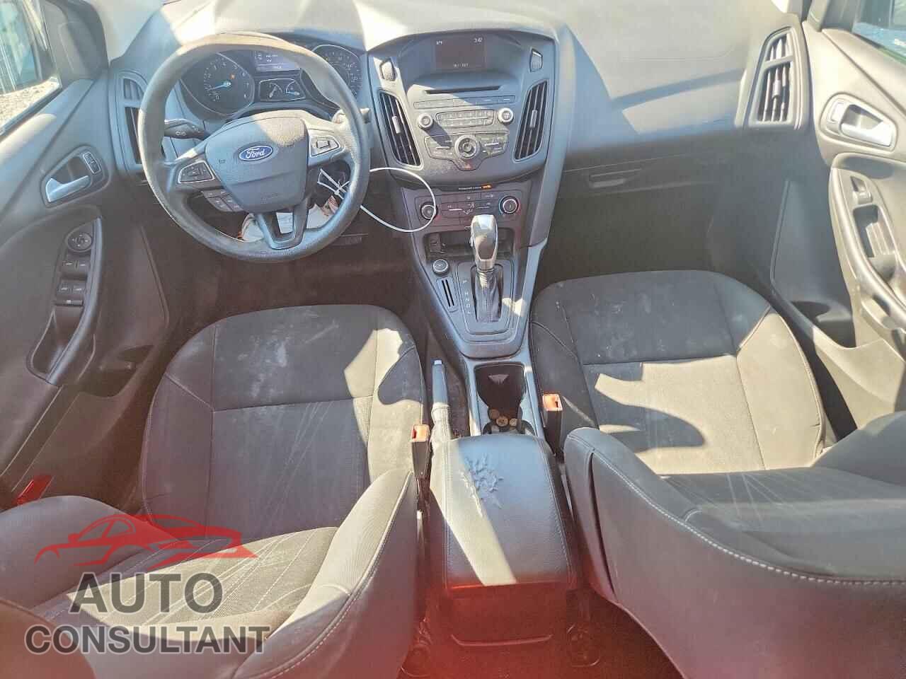 FORD FOCUS 2015 - 1FADP3F20FL347591