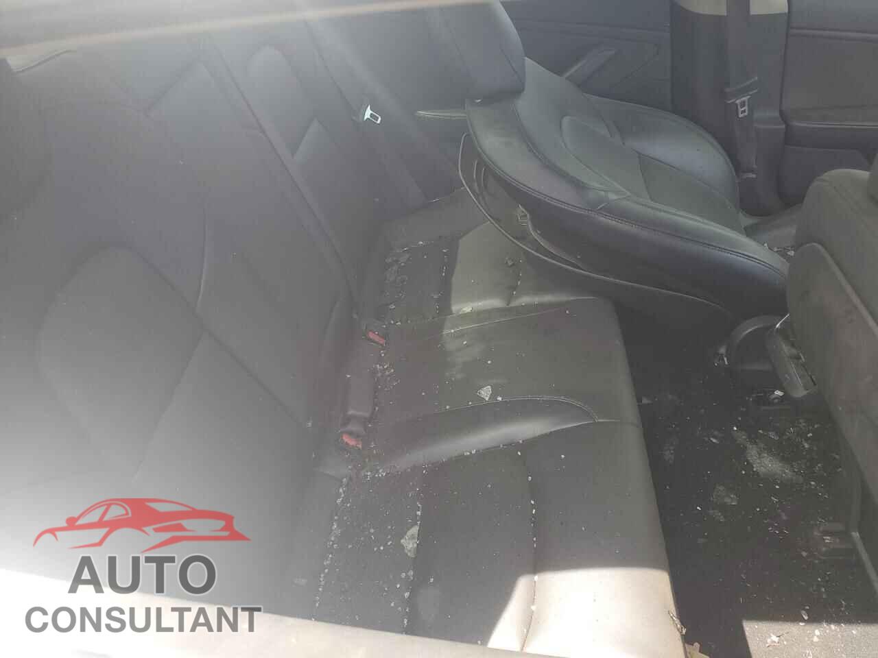 TESLA MODEL 3 2018 - 5YJ3E1EB2JF065904
