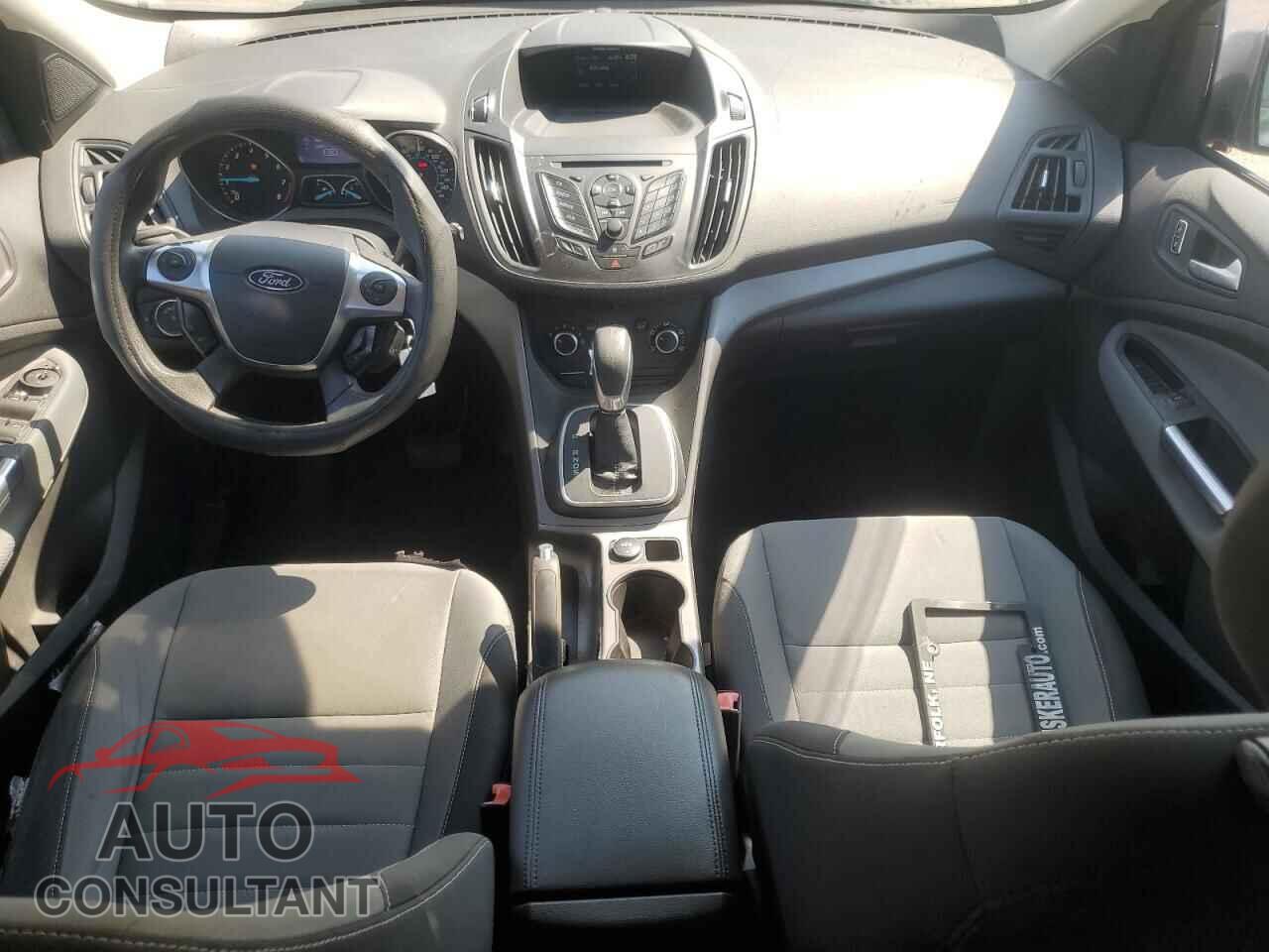 FORD ESCAPE 2013 - 1FMCU0G90DUA00564