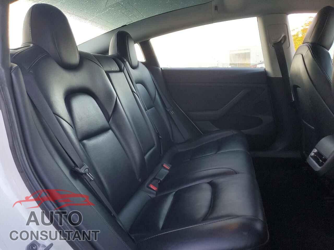 TESLA MODEL 3 2023 - 5YJ3E1EA9PF447492