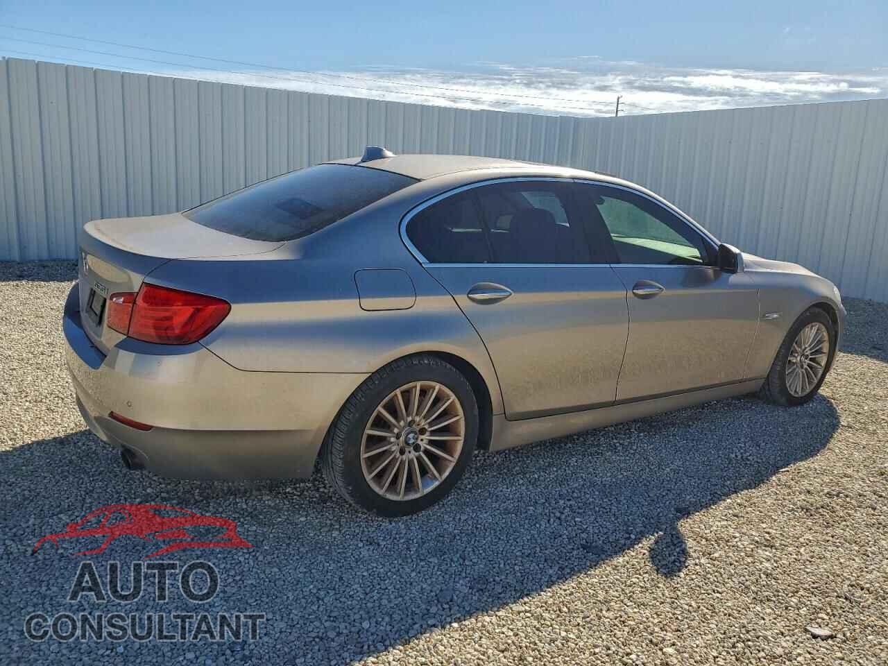 BMW 5 SERIES 2012 - WBAFR7C58CC809360