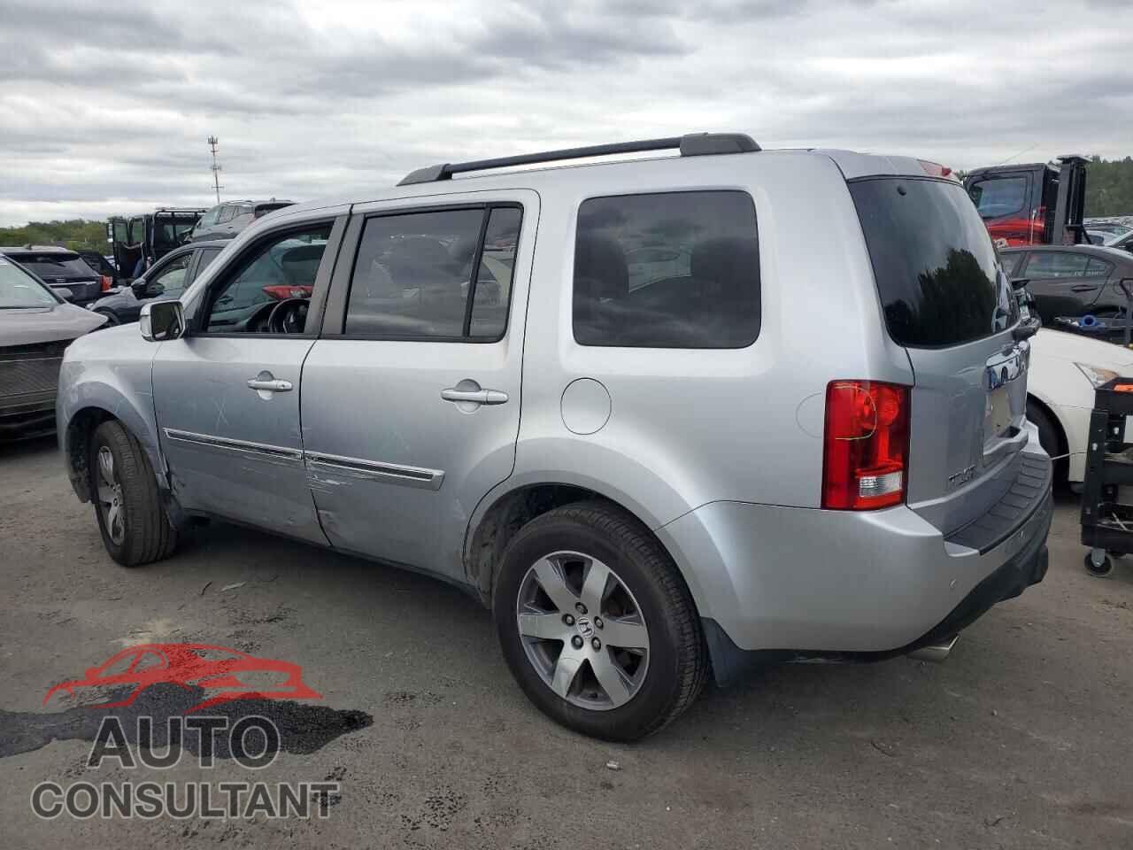 HONDA PILOT 2013 - 5FNYF4H99DB064735
