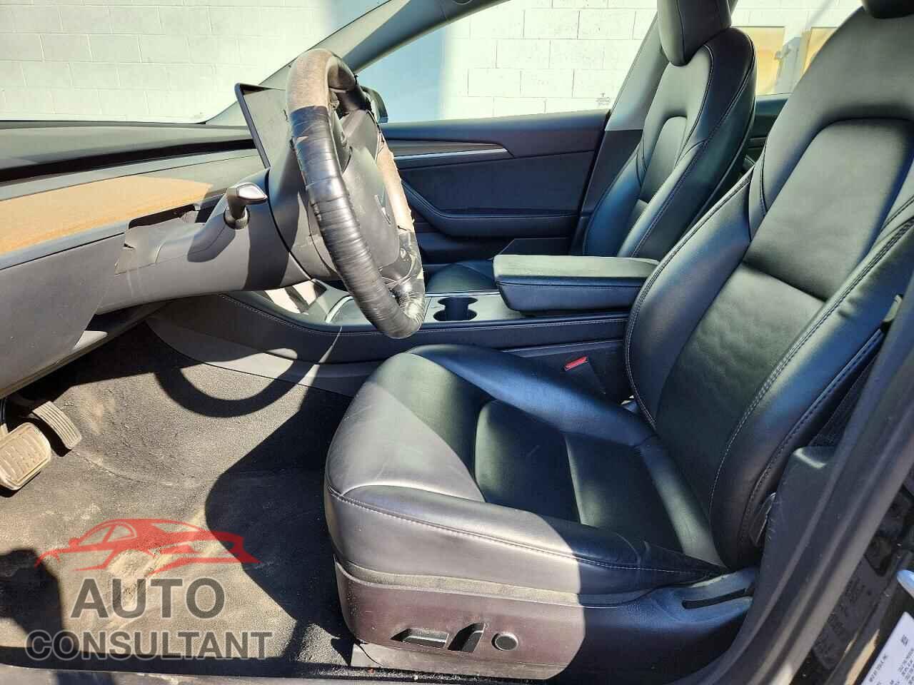 TESLA MODEL 3 2022 - 5YJ3E1EA4NF372360