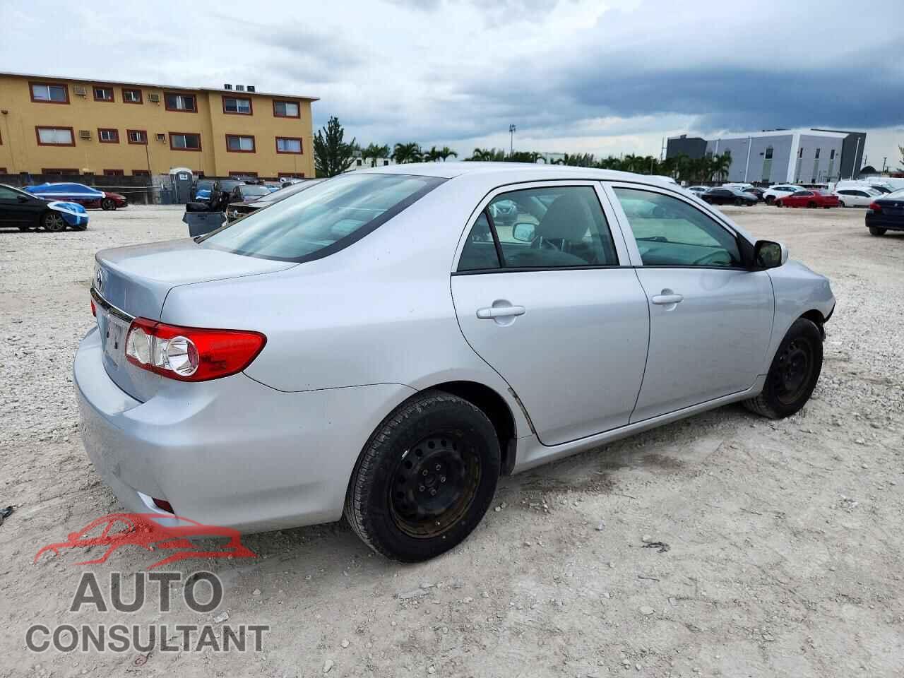 TOYOTA COROLLA 2013 - 2T1BU4EE2DC985244