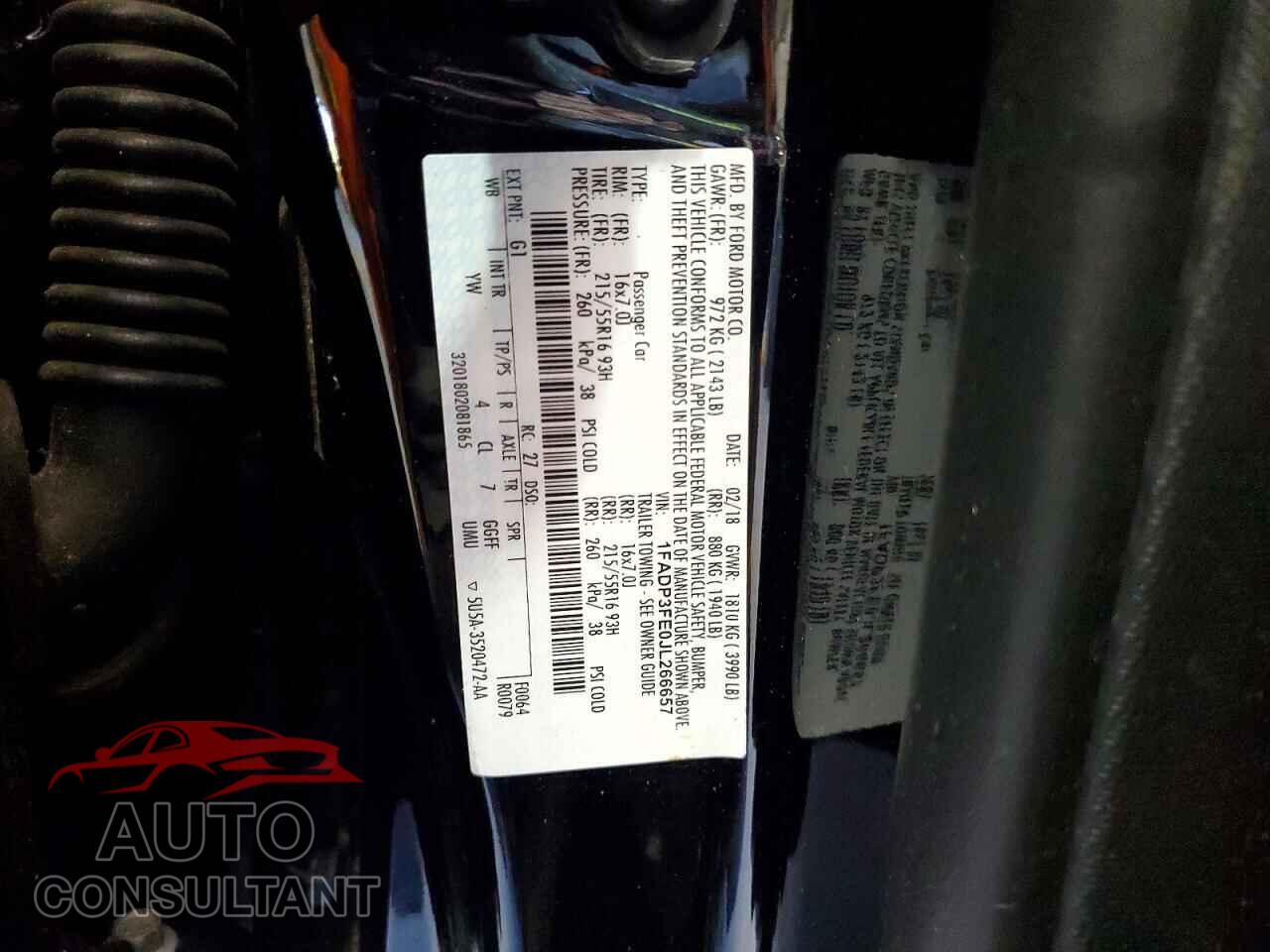 FORD FOCUS 2018 - 1FADP3FE0JL266657