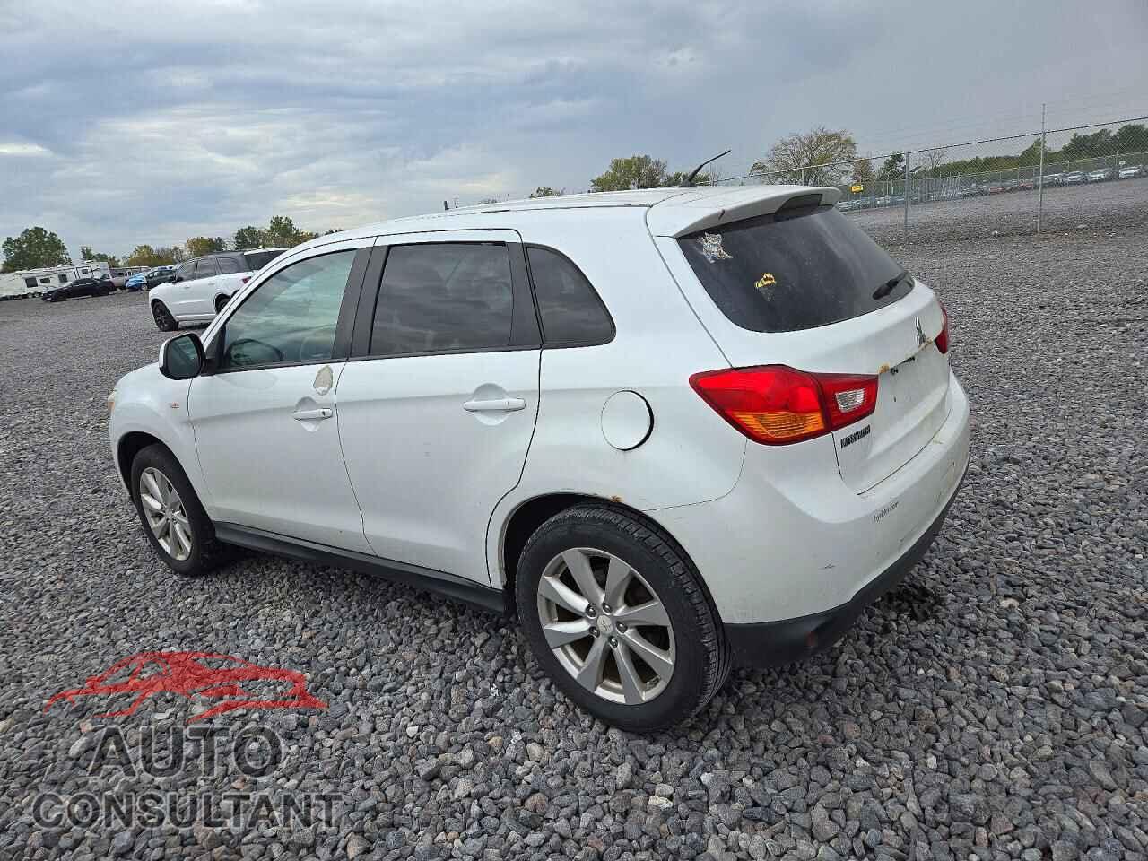 MITSUBISHI OUTLANDER 2013 - 4A4AP3AU7DE011663