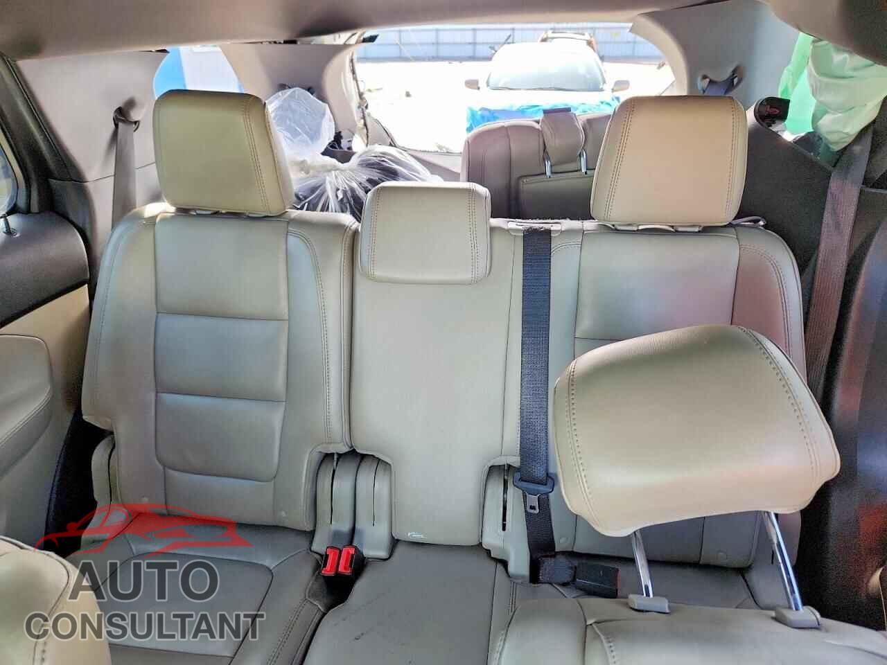 FORD EXPLORER 2013 - 1FM5K7D86DGA22926
