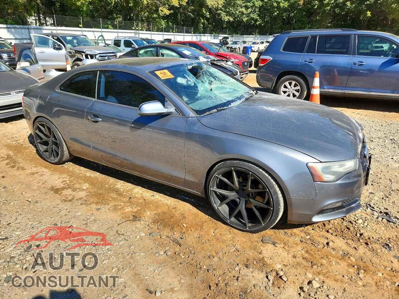 AUDI A5 2013 - WAULFAFR0DA014887