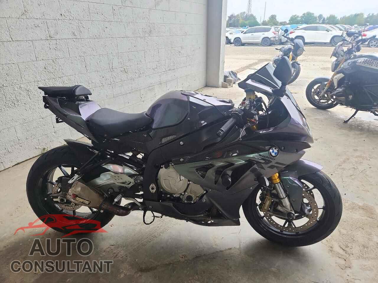 BMW S 2011 - WB1051702BZV43360
