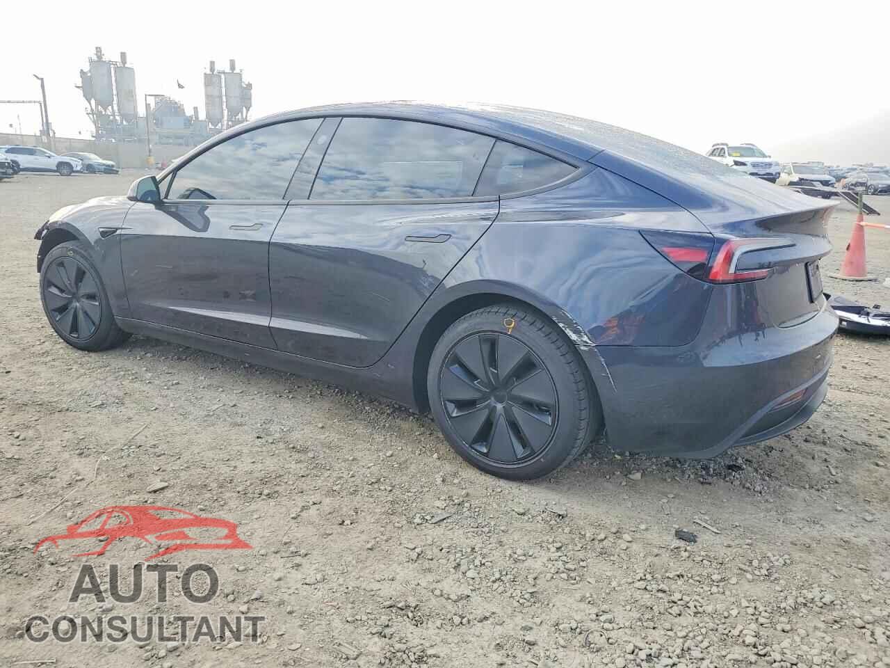 TESLA MODEL 3 2025 - 5YJ3E1EA7SF045303