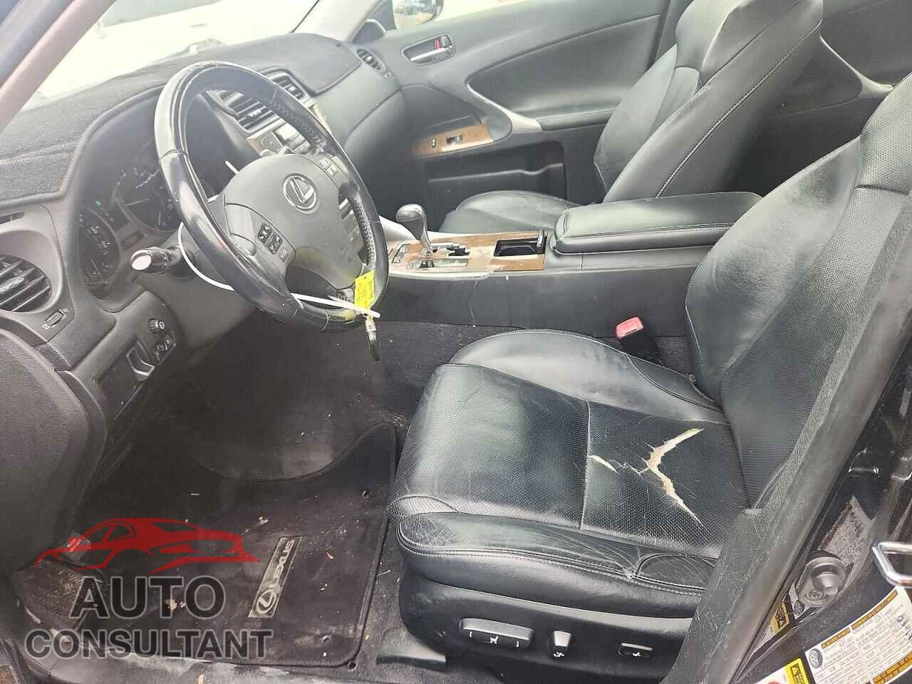 LEXUS IS 2010 - JTHCF5C21A2034085