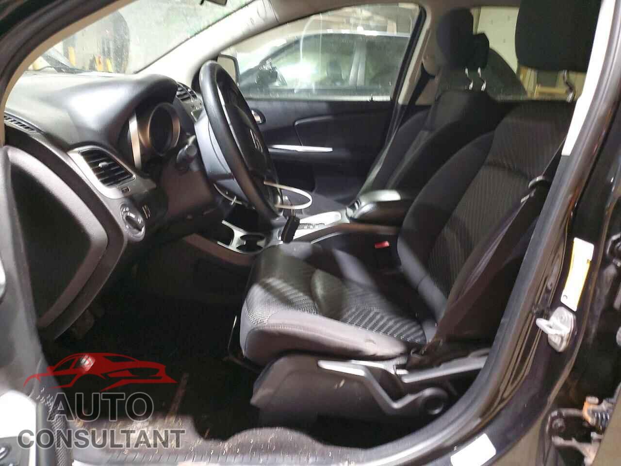 DODGE JOURNEY 2013 - 3C4PDCBBXDT646044