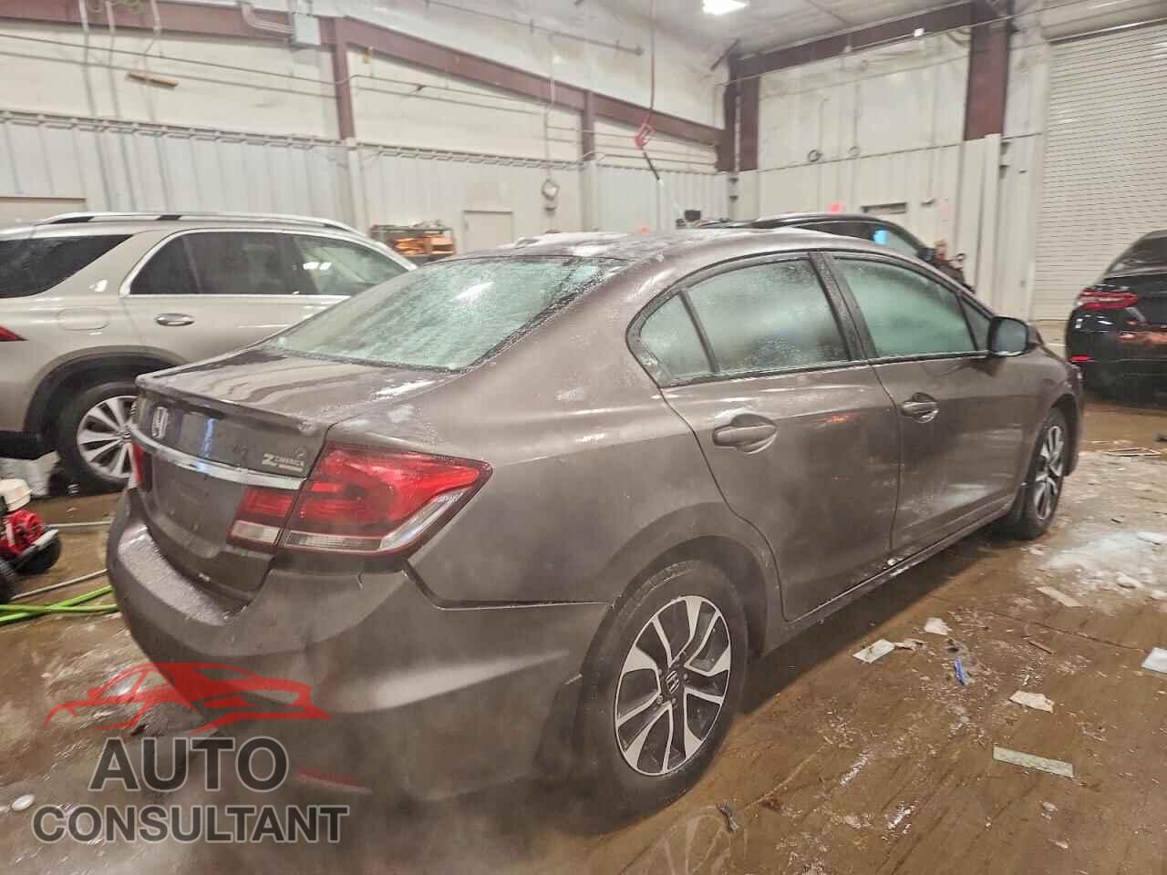 HONDA CIVIC 2013 - 2HGFB2F99DH558132