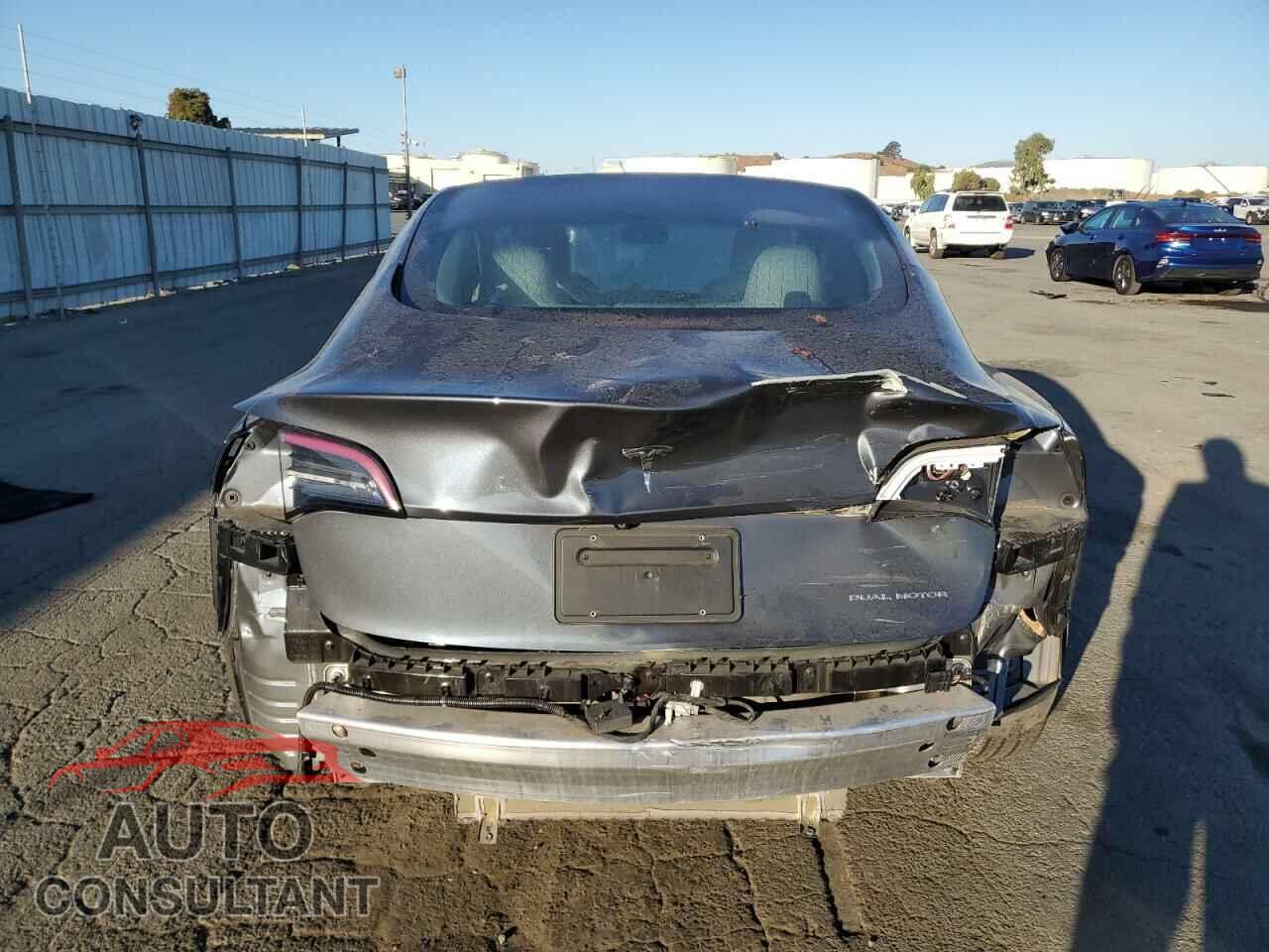 TESLA MODEL 3 2019 - 5YJ3E1EB2KF450803