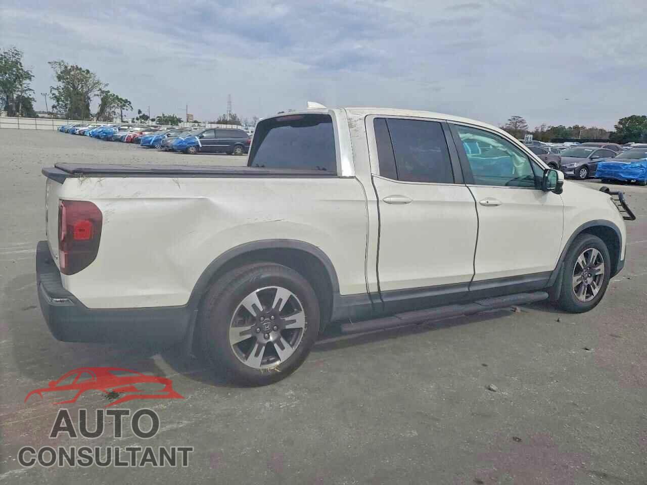 HONDA RIDGELINE 2017 - 5FPYK2F65HB009558