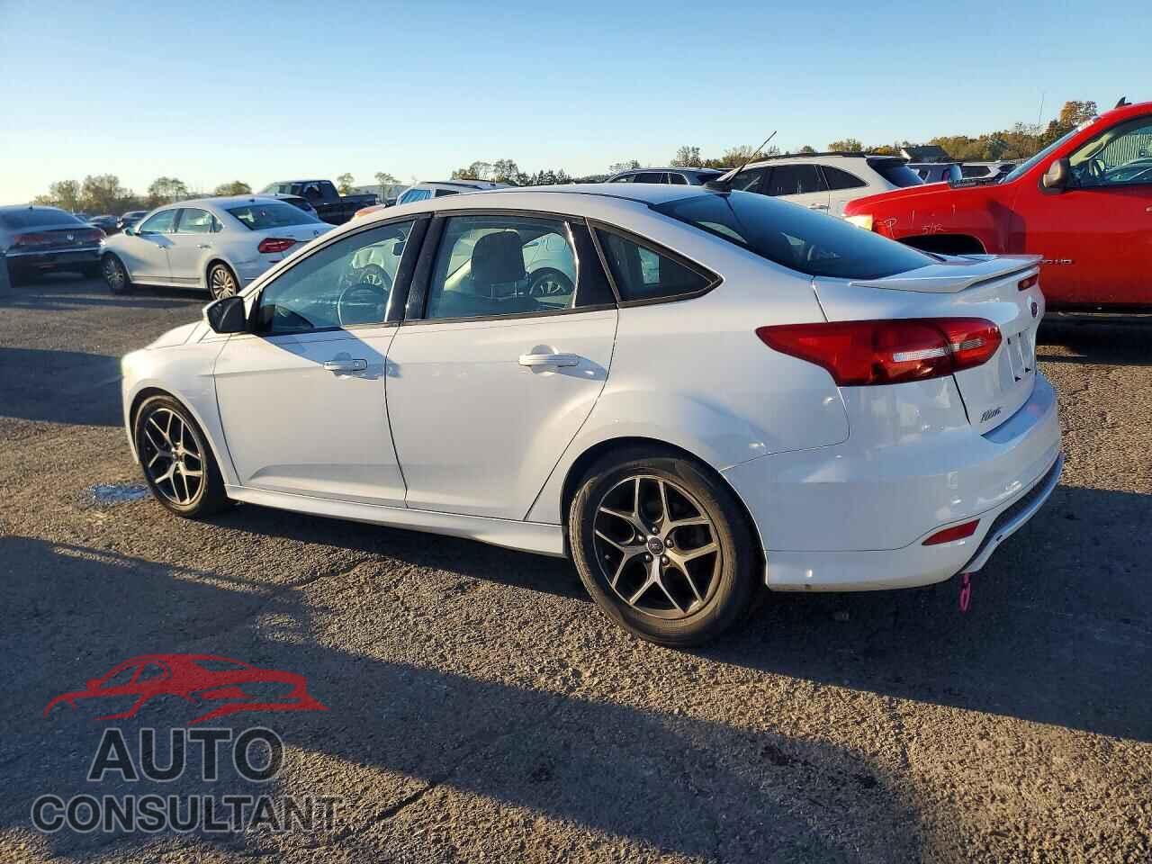 FORD FOCUS 2016 - 1FADP3F29GL386424