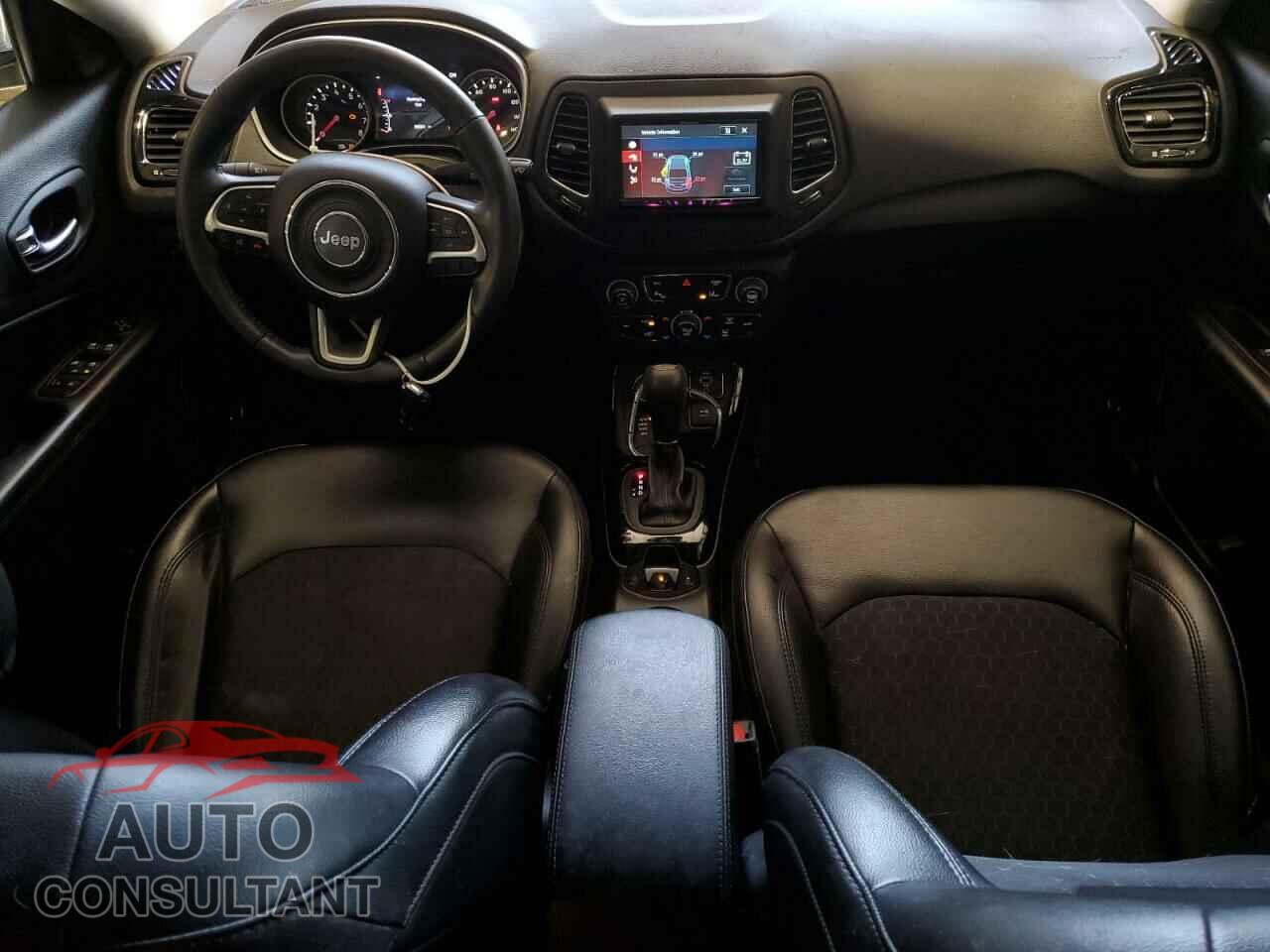 JEEP COMPASS 2018 - 3C4NJDBB2JT298841