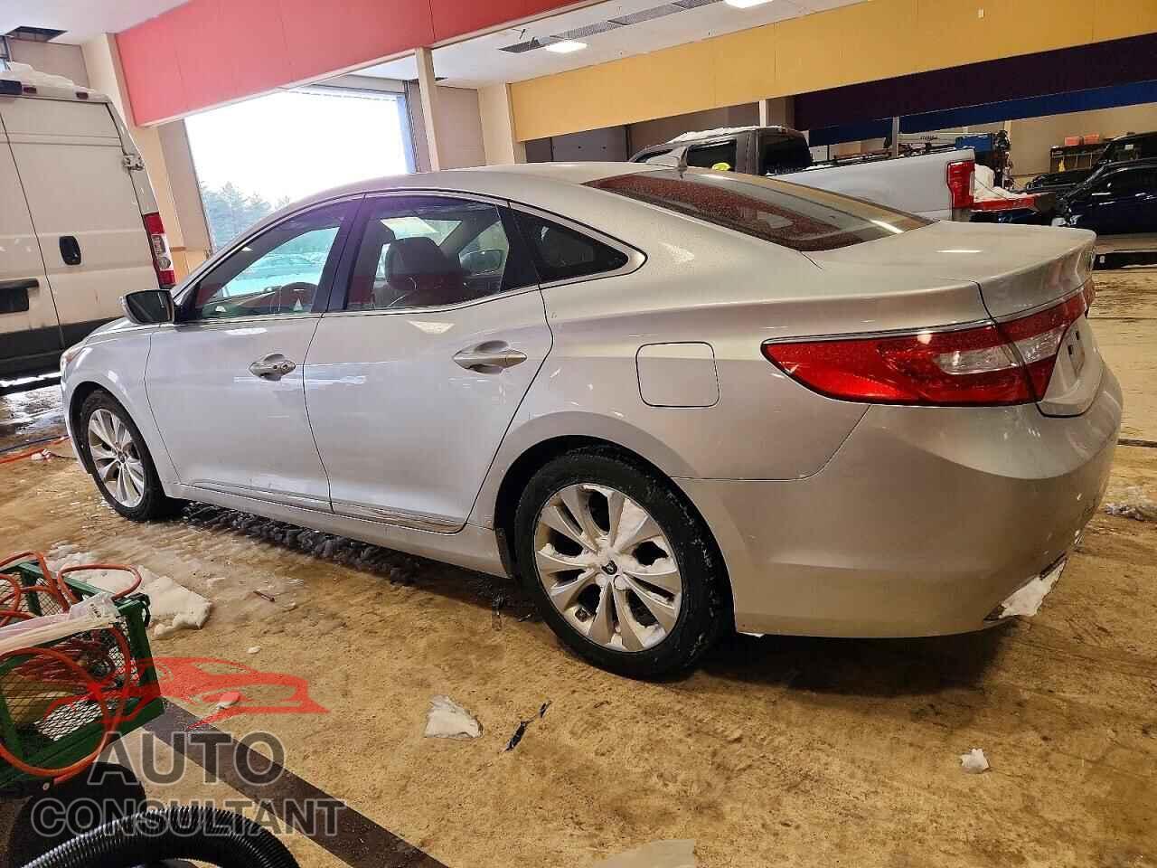 HYUNDAI AZERA 2012 - KMHFG4JG3CA157332