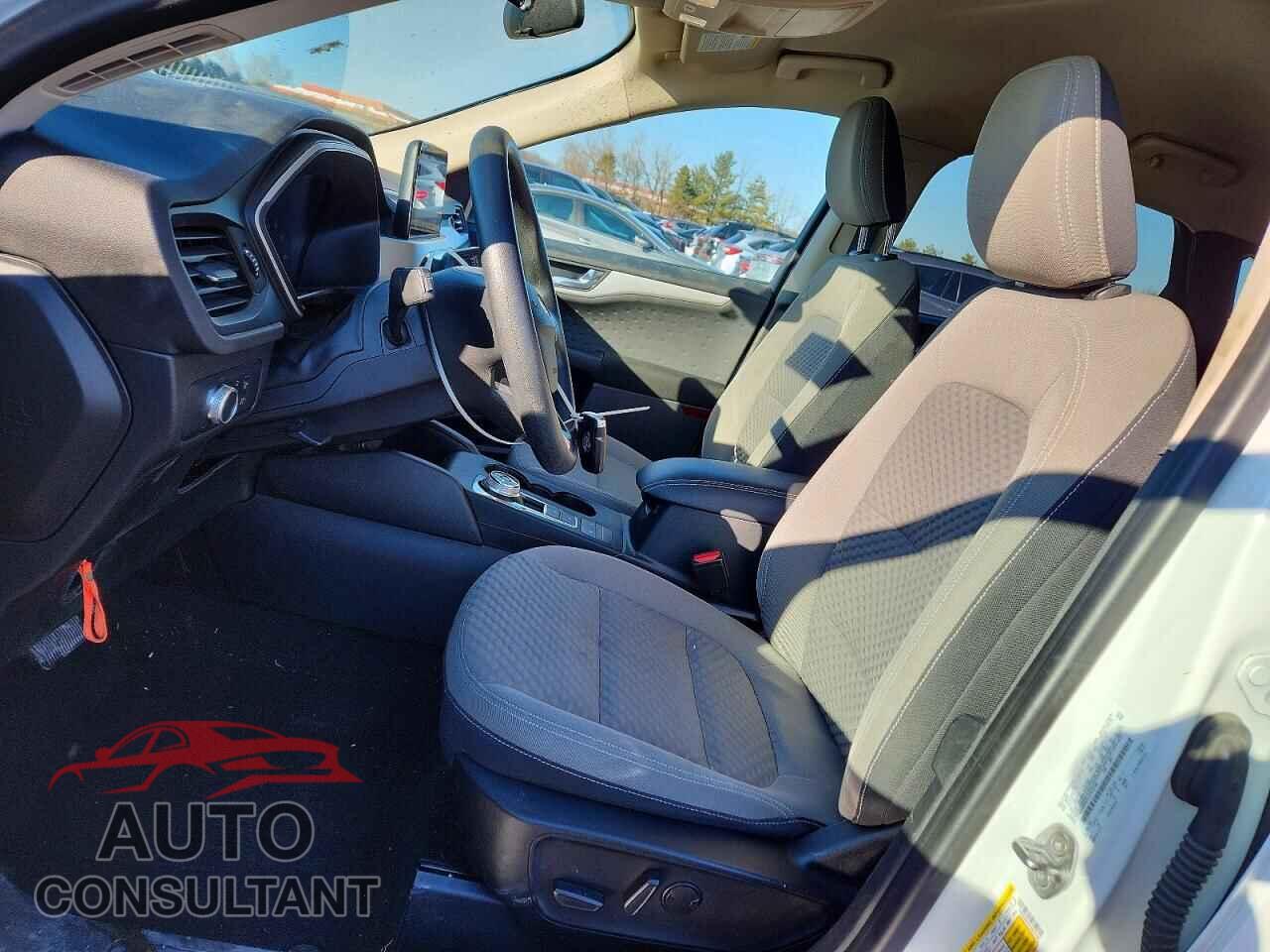 FORD ESCAPE 2020 - 1FMCU9G62LUA32196