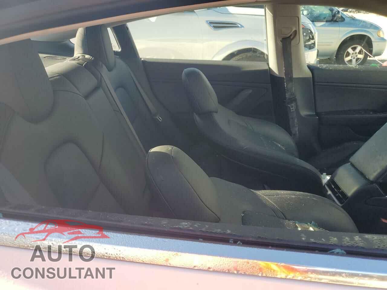 TESLA MODEL 3 2018 - 5YJ3E1EA4JF032233