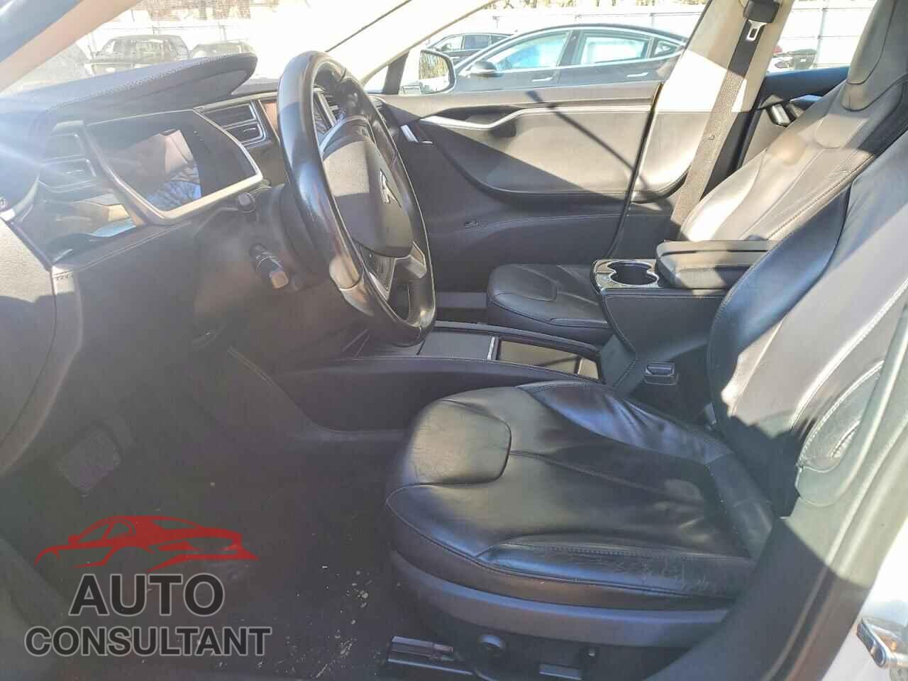 TESLA MODEL S 2013 - 5YJSA1CN9DFP26272