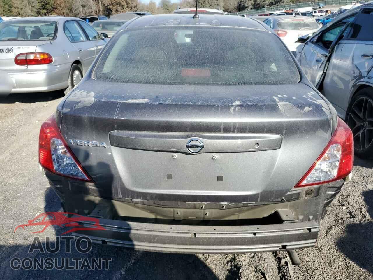 NISSAN VERSA 2017 - 3N1CN7AP3HL888974