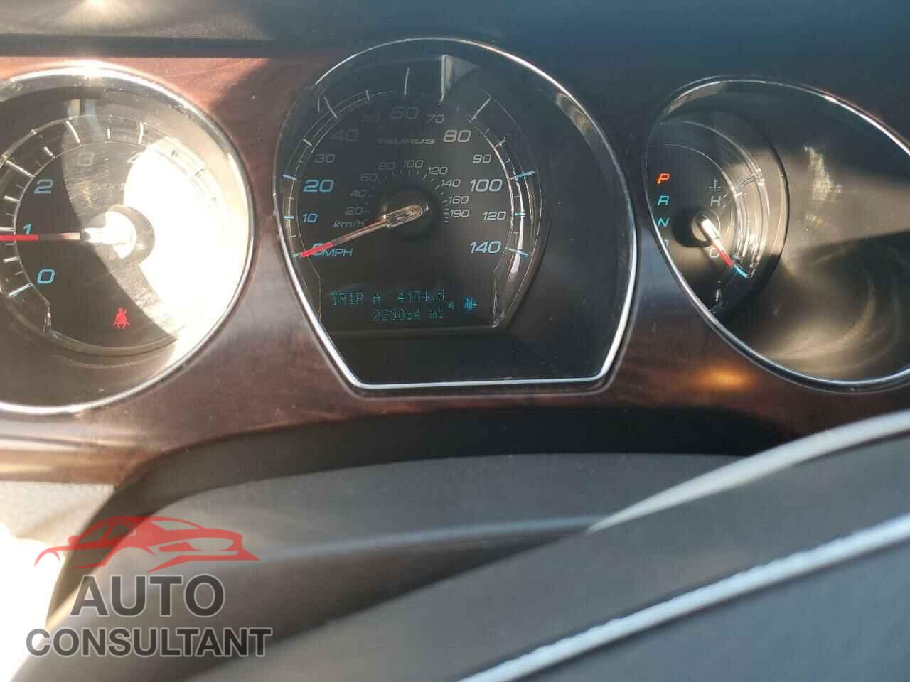 FORD TAURUS 2010 - 1FAHP2EW3AG106819