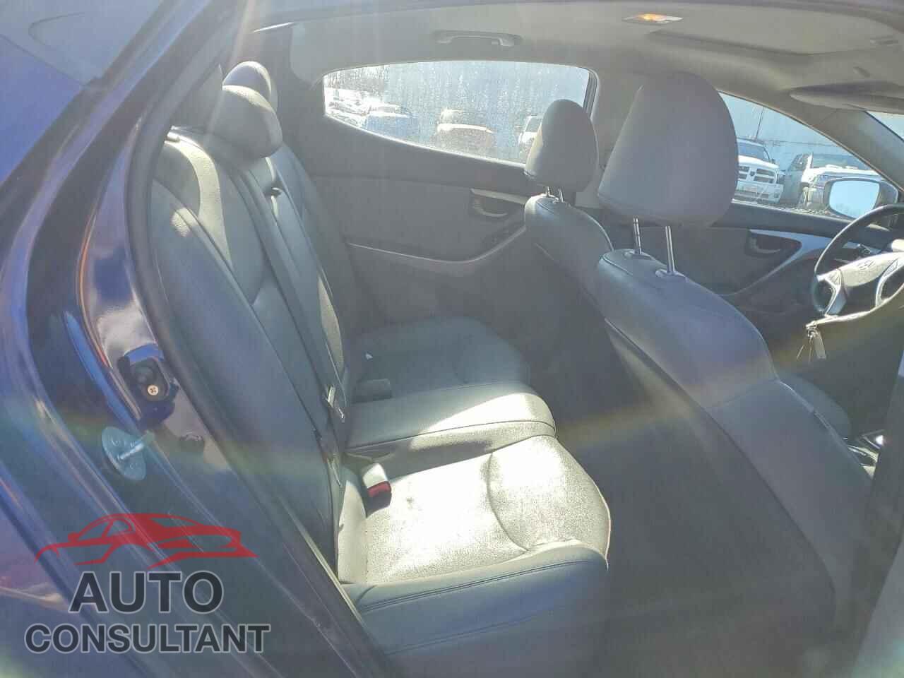 HYUNDAI ELANTRA 2011 - 5NPDH4AE7BH019775