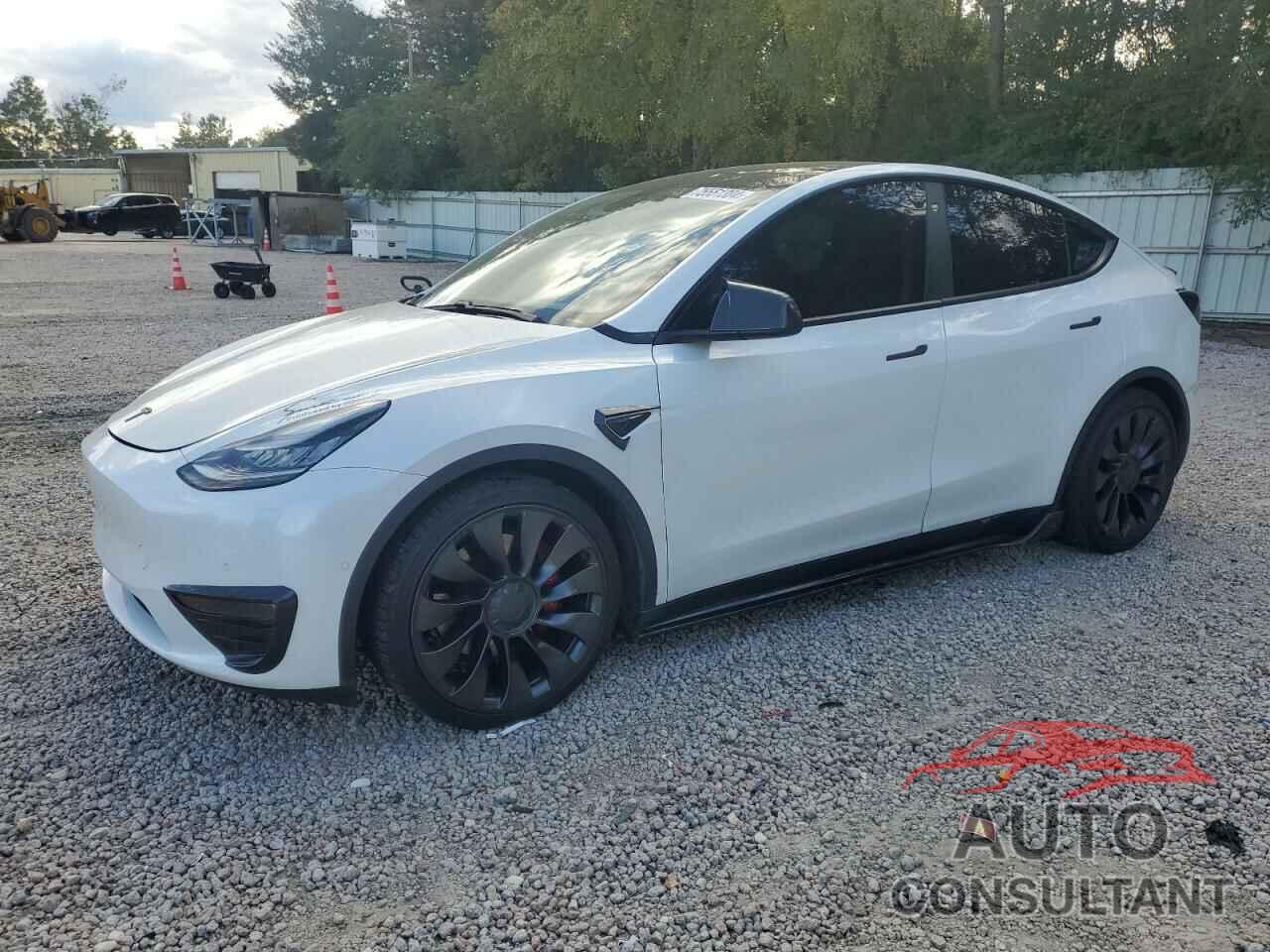 TESLA MODEL Y 2020 - 5YJYGDEF8LF039587