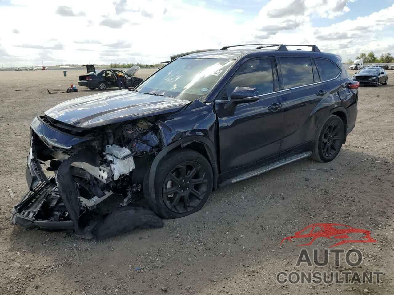 TOYOTA HIGHLANDER 2022 - 5TDCZRAH5NS130114