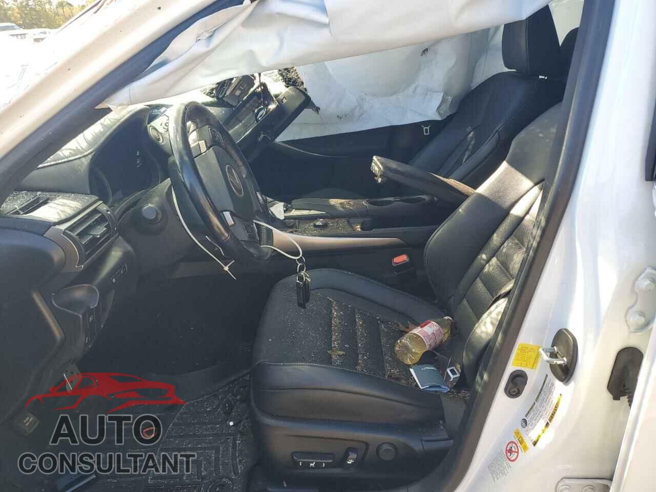LEXUS IS 2017 - JTHCE1D29H5013858