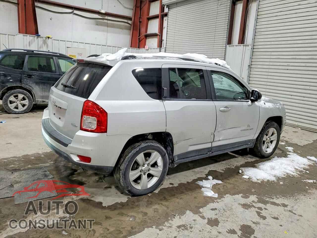 JEEP COMPASS 2011 - 1J4NF1FB1BD207103