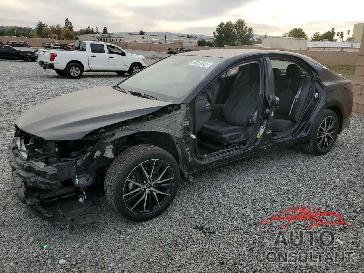 TOYOTA CAMRY 2023 - 4T1G11AK6PU837562