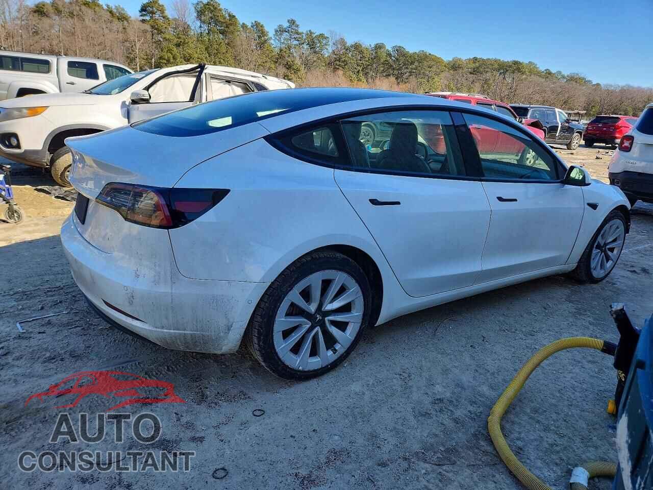 TESLA MODEL 3 2022 - 5YJ3E1EA5NF370519
