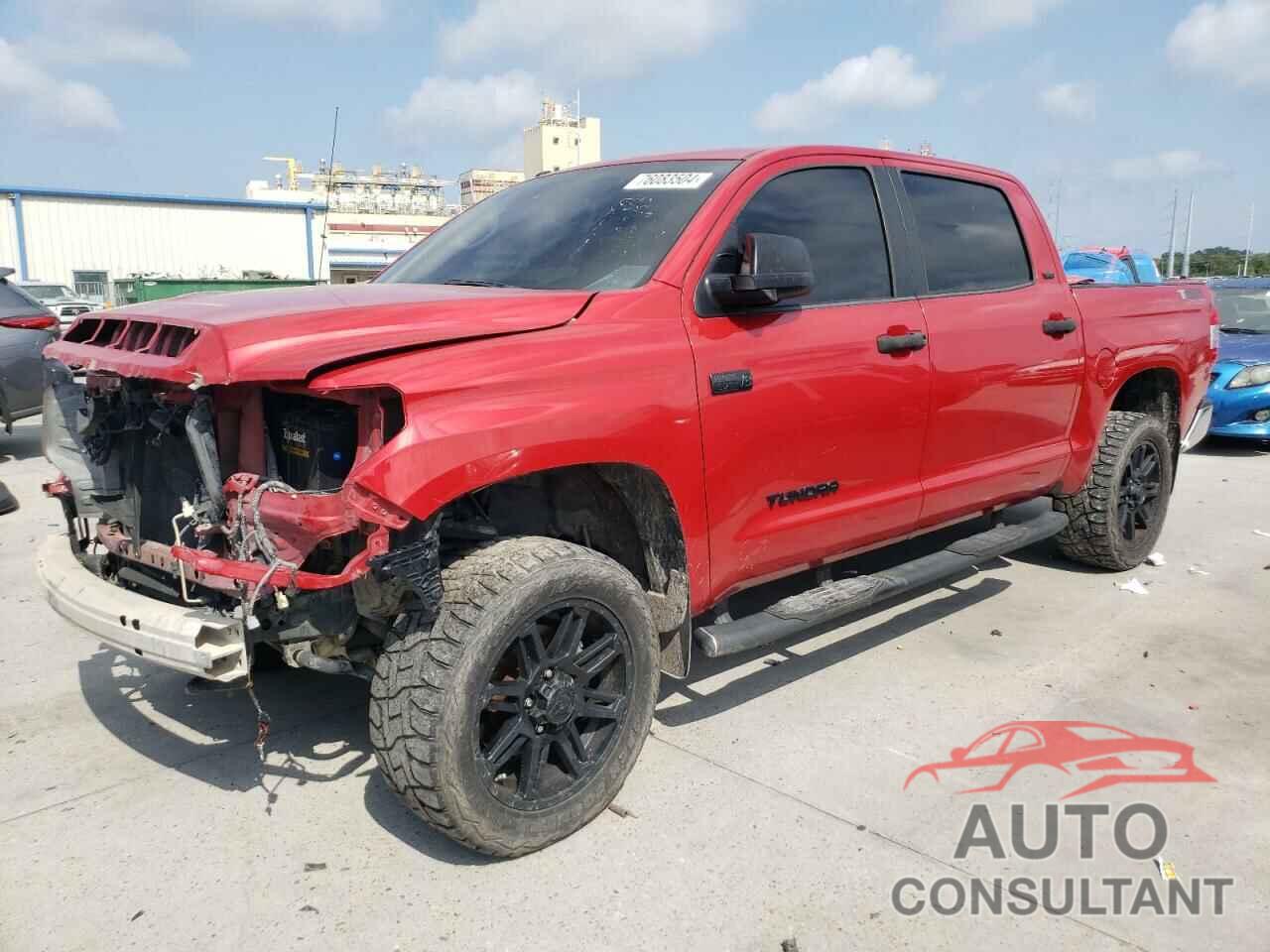 TOYOTA TUNDRA 2018 - 5TFDW5F19JX773488