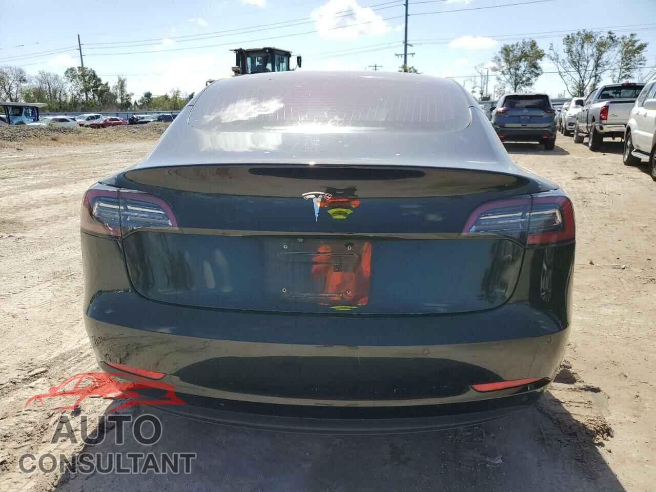TESLA MODEL 3 2018 - 5YJ3E1EA5JF050479