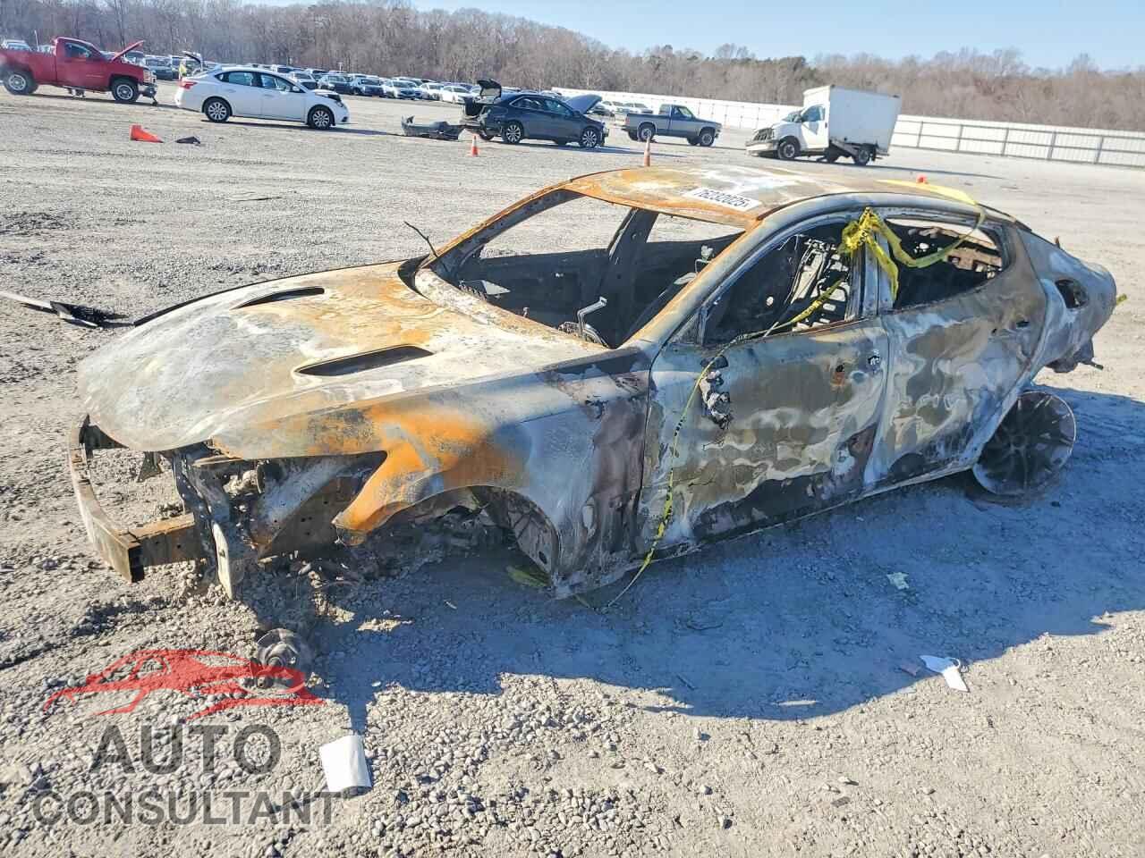 KIA STINGER 2023 - KNAE35LD4P6132448