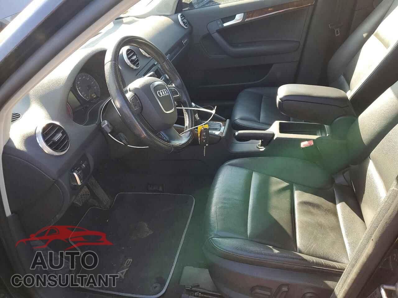 AUDI A3 2012 - WAUMFAFM9CA020906